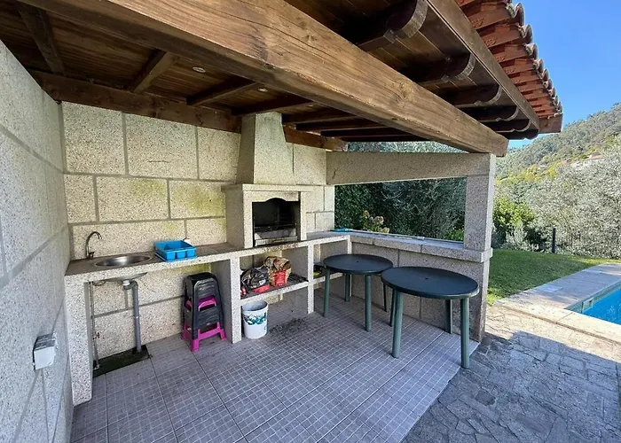 Feriehus Casa Fouces - Piscina - Geres Terras de Bouro